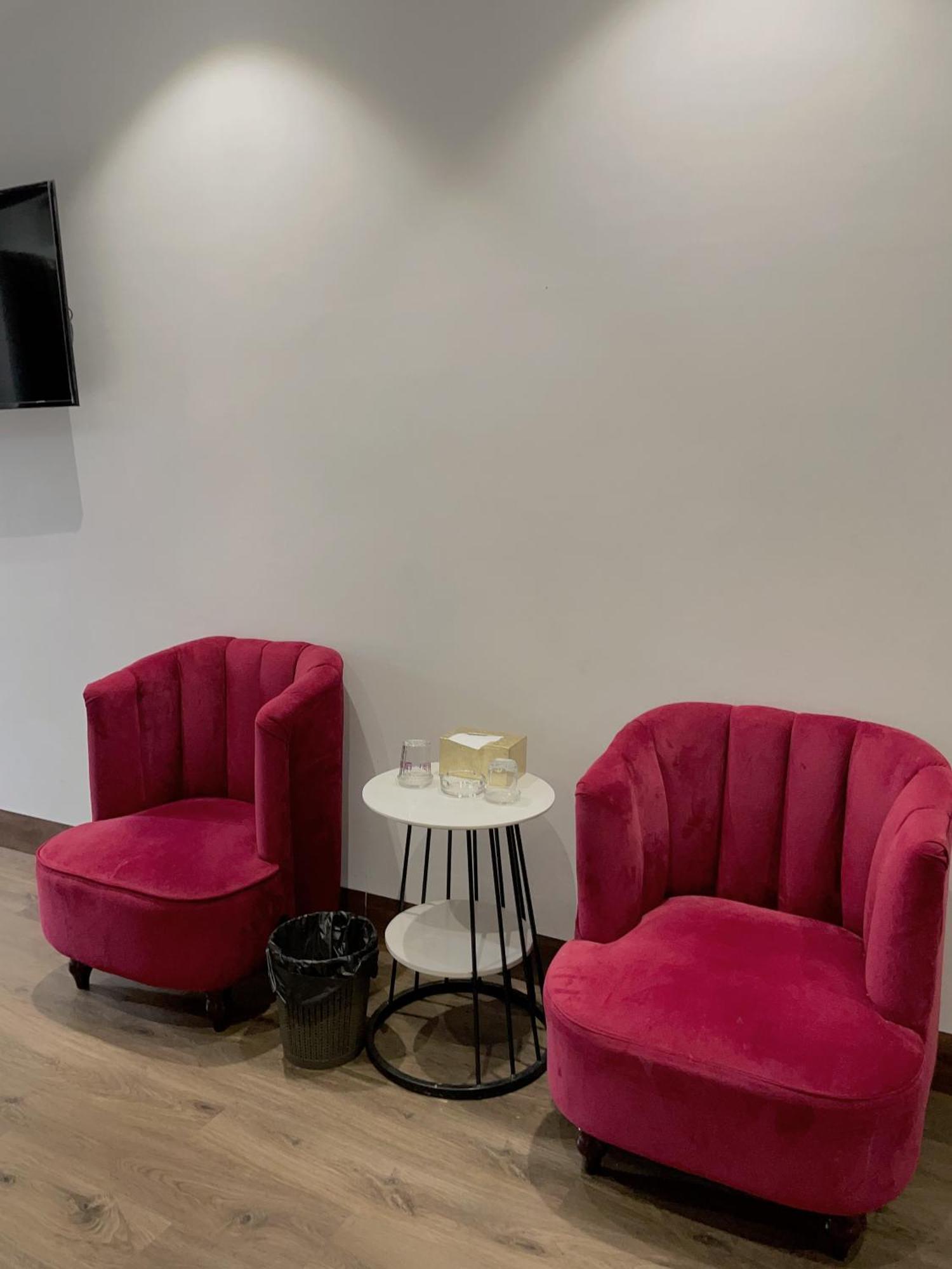 Oyo 276 Bh ホテル ハノイ市 エクステリア 写真